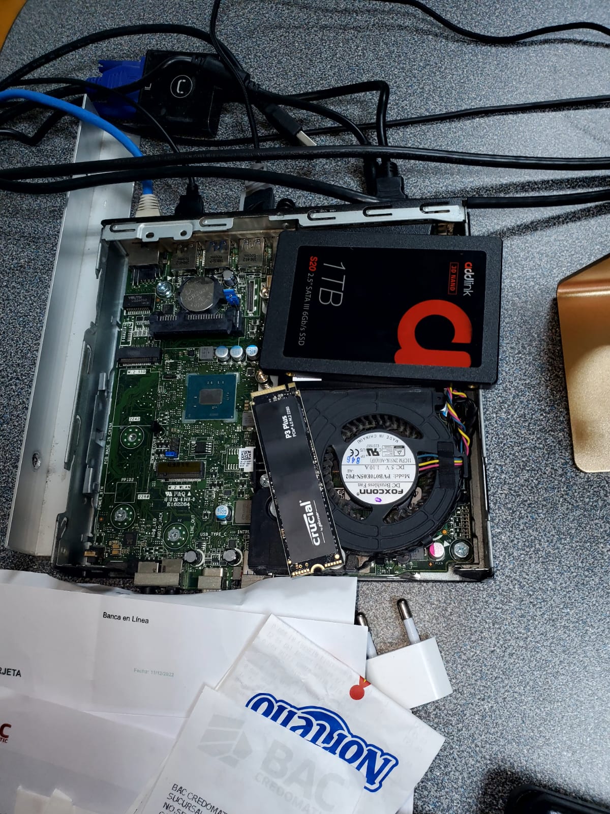 Placa Dell Optiplex con ambos discos